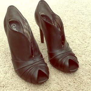 Black open toe high heels. Size 7